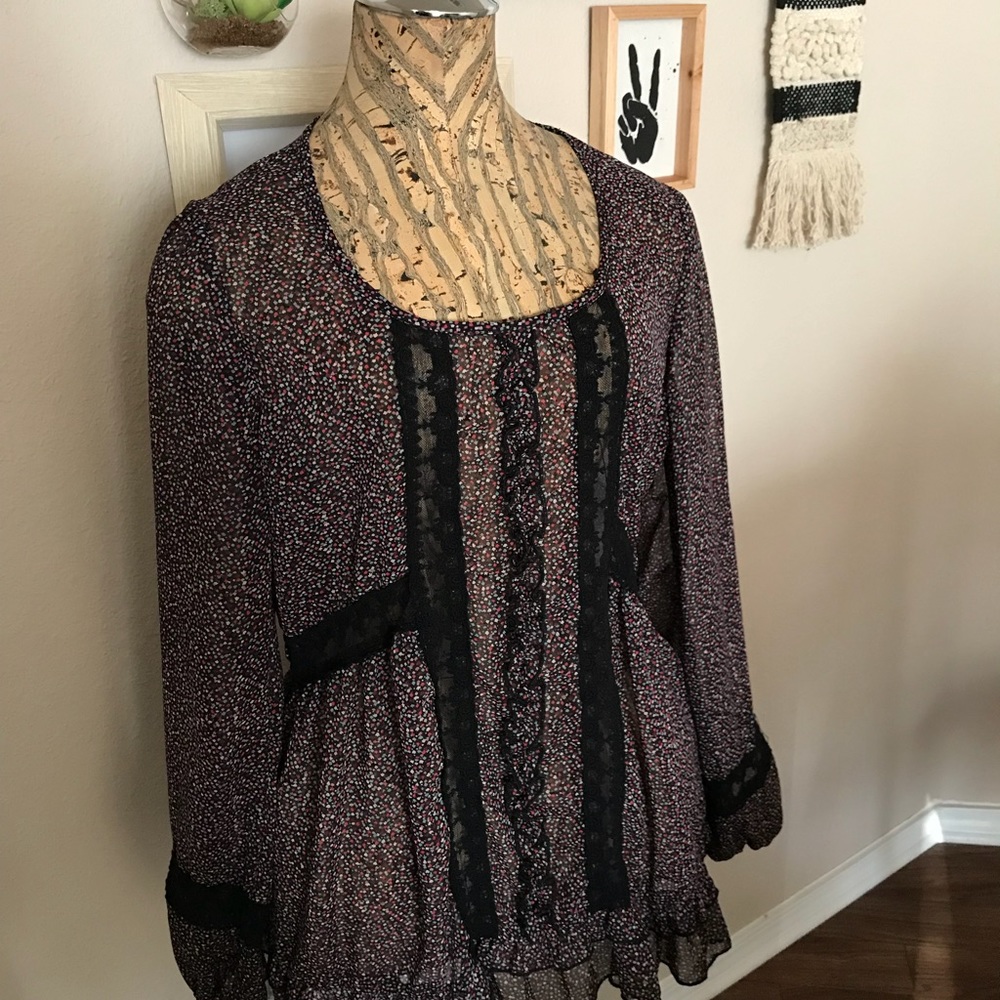 Flirty tunic